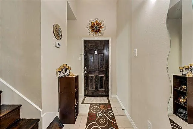 4651 Penelope Ln — Photo 2