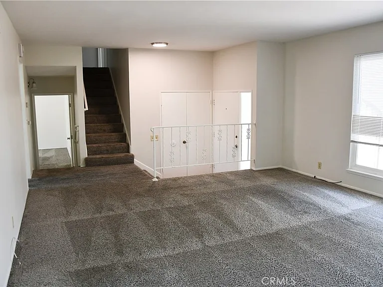 522 E Collins Ave — Photo 10