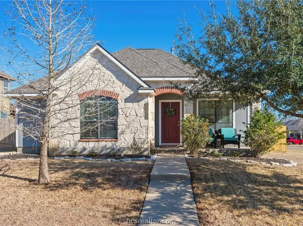 2000 Turning Leaf Dr, Bryan, TX 77807