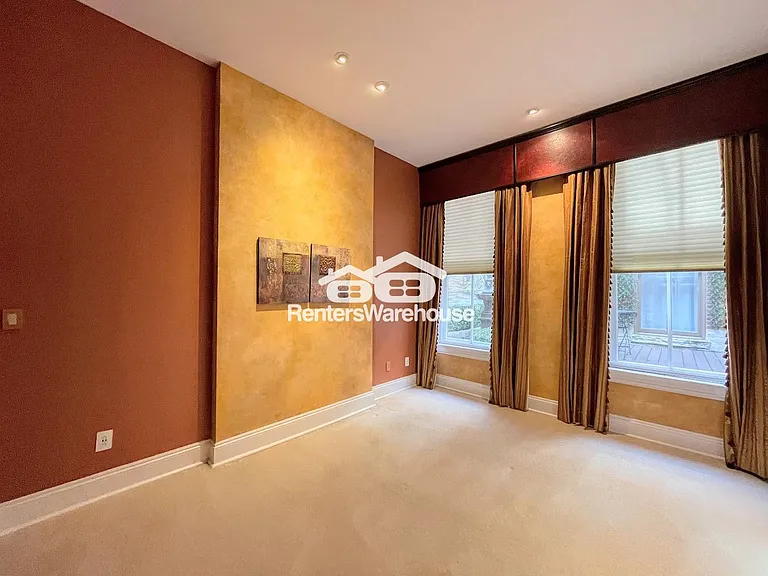 219 Granby St #20 — Photo 14