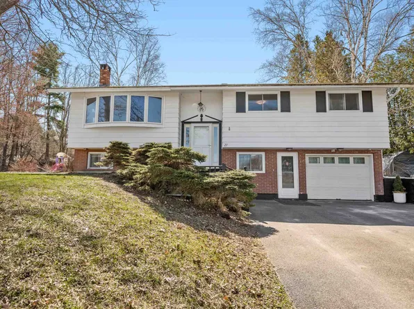 27 Cherrywood Drive, Barre Town, VT 05641