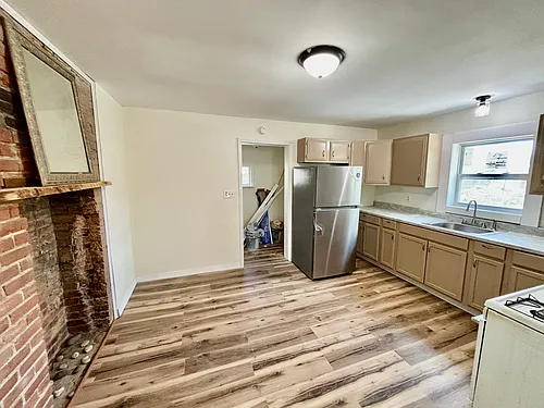 141 Horton St Photo 1