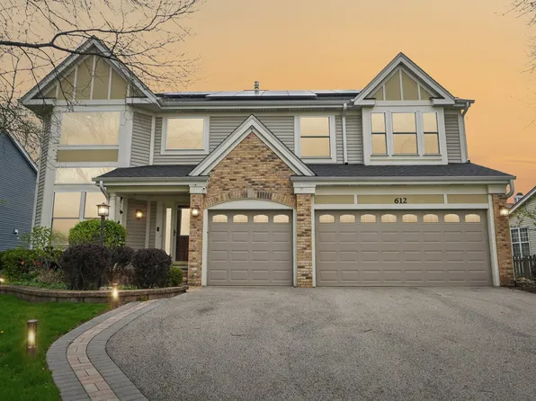 612 E Delgado Dr, Palatine, IL 60074