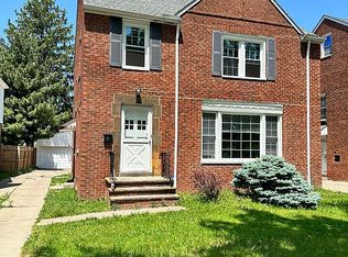 3953 Lansdale Rd, University Heights, OH 44118