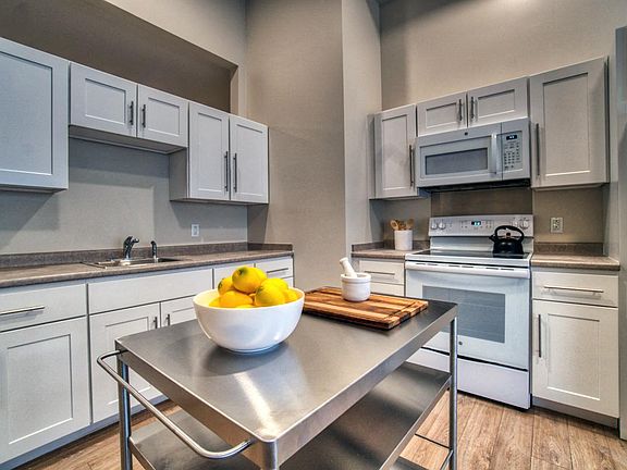 2nd image of 643 Liberty Ave #2435222
