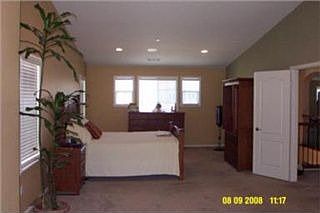 4th image of 15936 Avenal Ct