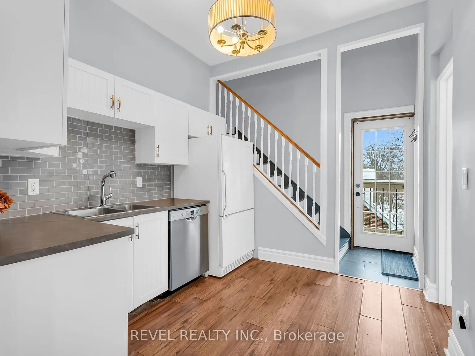 2 bed, $1,950 — Photo 3