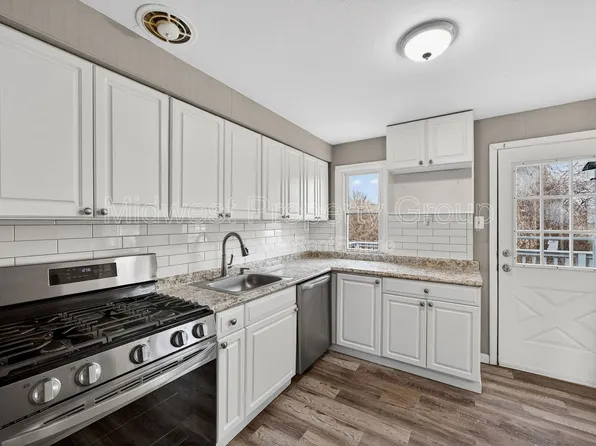 1137 Nectar Dr, Saint Louis, MO 63137