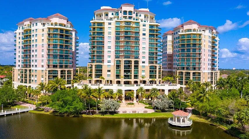 3630 Gardens Pkwy #1004C