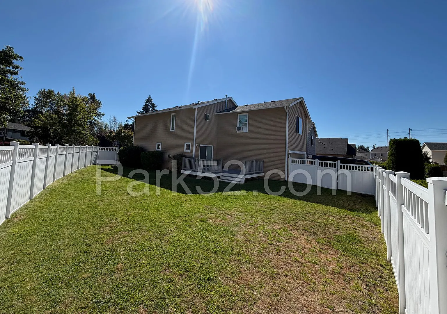 5 Bedroom Single Family Home in DuPont with Large Fenced Backyard — Photo 2
