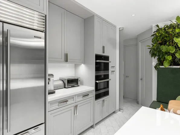 733 Park Avenue image 12 of 27