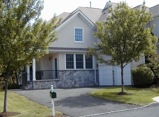 8 Dickinson Rd, Basking Ridge, NJ 07920