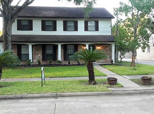 15527 Saint Cloud Dr, Houston, TX 77062