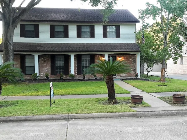 15527 Saint Cloud Dr, Houston, TX 77062