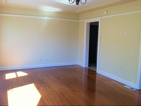 3rd image of 4304 17th St