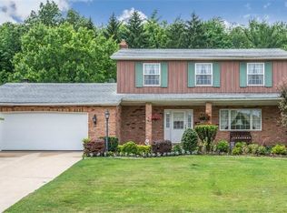 7112 Rustic Oval, Seven Hills, OH 44131