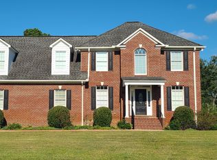 850 Three Wood Dr, Fayetteville, NC 28312
