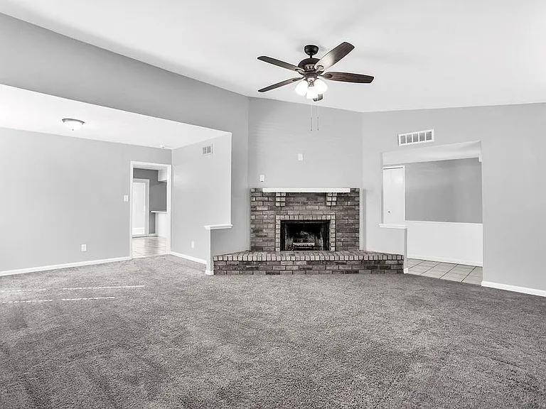 5613 Truitt St — Photo 3