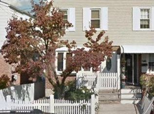 208 Throgs Neck Blvd, Bronx, NY 10465