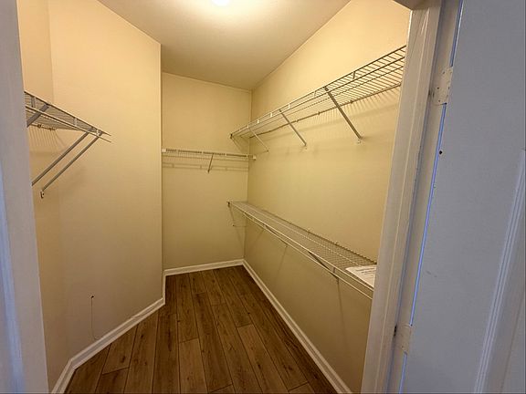 4th image of 3015 Nicosh Cir Unit 2201