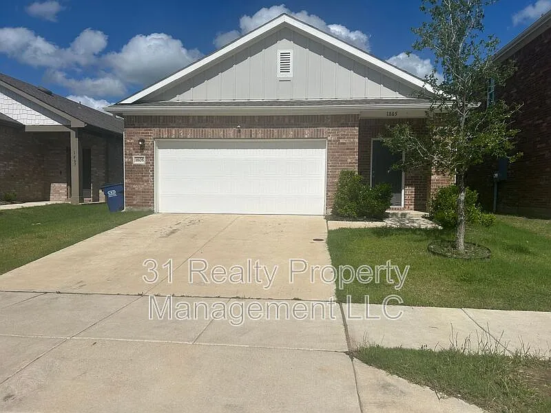 1805 Chapel Hill Rd