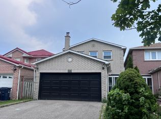 101 Orleans Dr, Toronto, ON M1C 4Y3