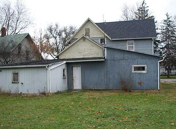 3rd image of 619 N Main St