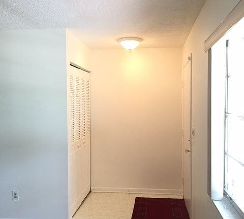 2nd image of 801 Bahia Dr