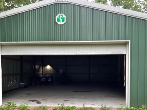 961 W Trout Valley Rd, Hancock, WI 54943