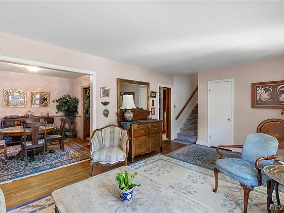 3rd image of 8423 Zell Ln