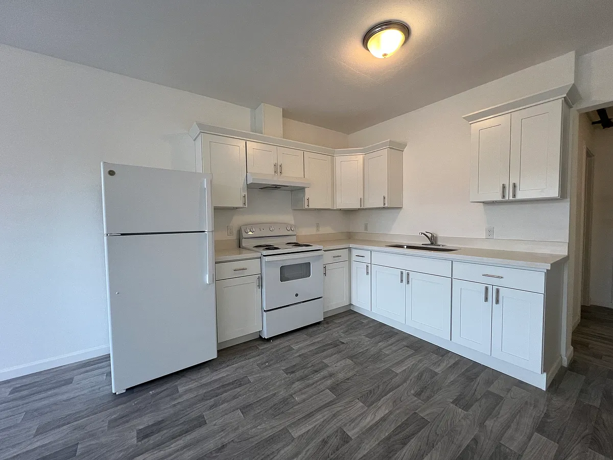 Building Photo - 212 E Wishkah St #308