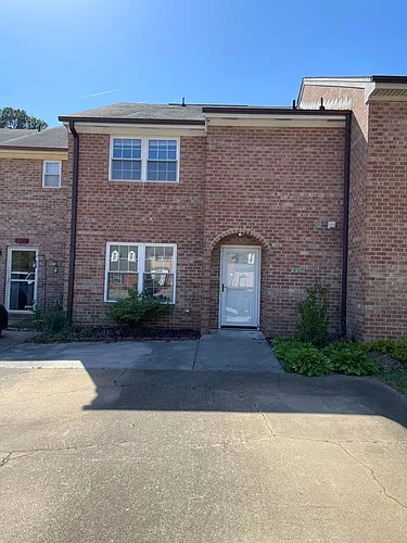925 Sir Wilfred Cir Photo 1