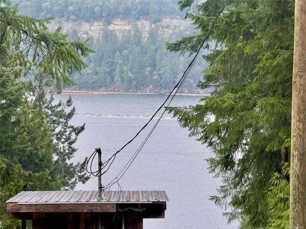 136 Coho Dr, Nanaimo, BC V0R 1X7