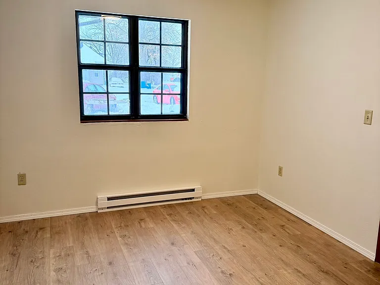 320 S Cherry St — Photo 7