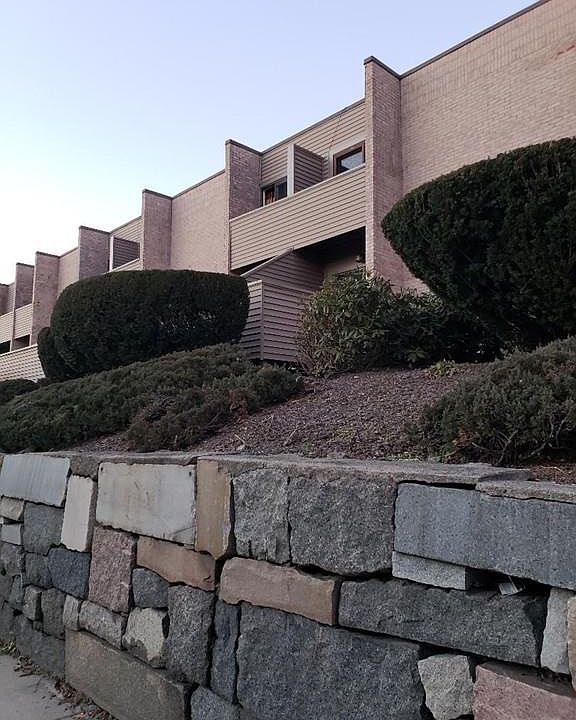 1st image of 72 Centre St Unit K