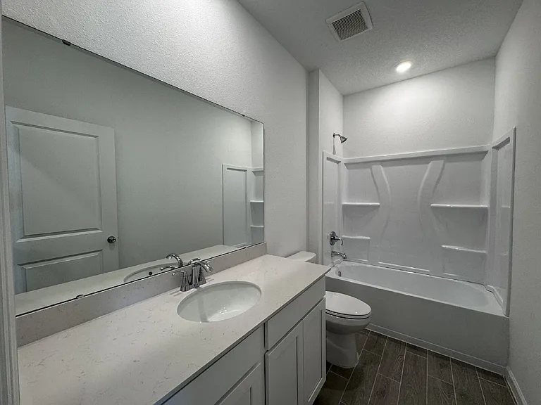 62 Kingsley Park Way St — Photo 11