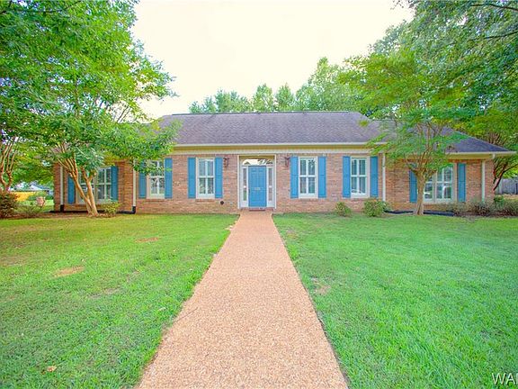 3rd image of 835 Amberwood Dr