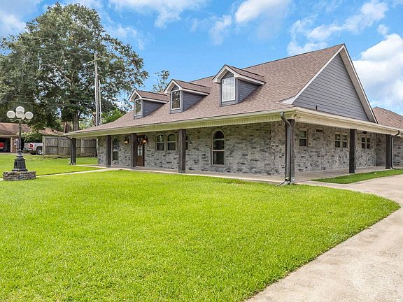 4th image of 2275 Belfast Way