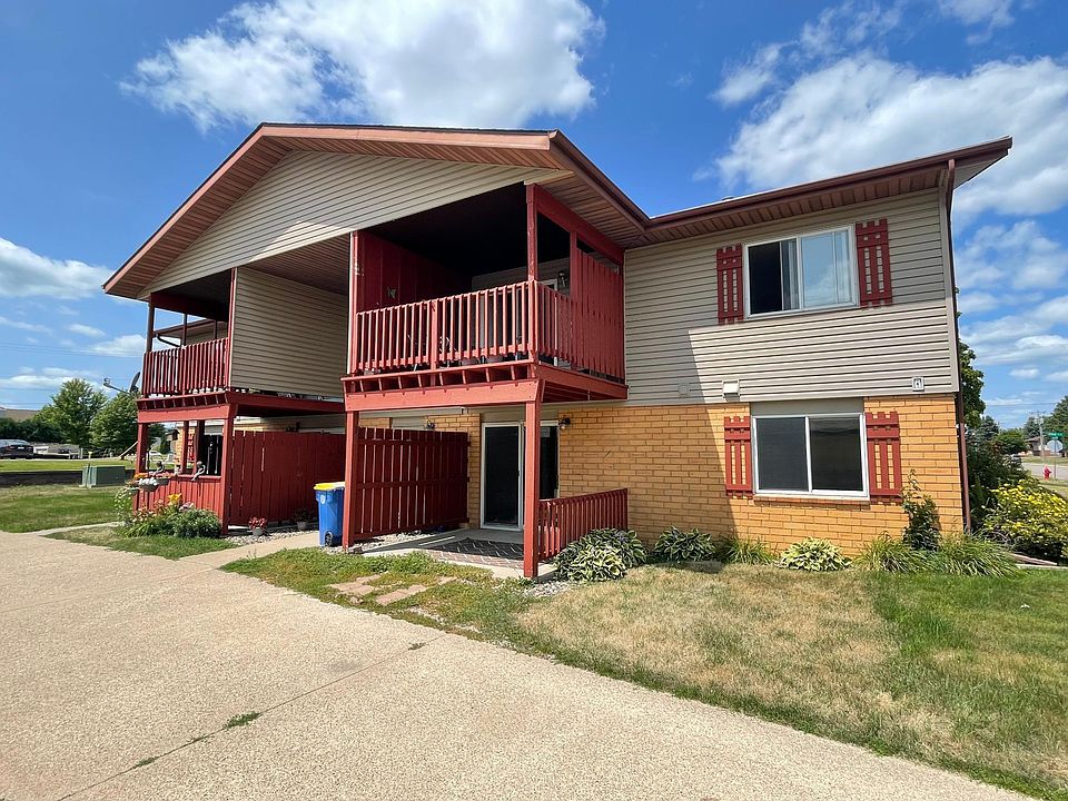 1st image of 275 22nd St SE APT 3