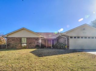 11712 Sagamore Dr, Yukon, OK 73099