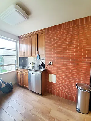 Rented by Compass | media 34