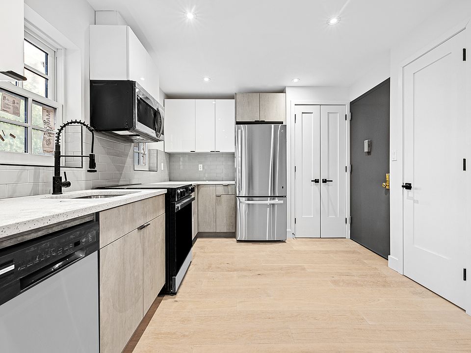 1st image of 113 W 13th St #3F