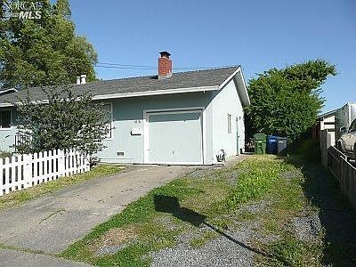 3rd image of 1616 E Madison St
