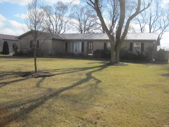 302 W 400th Rd N, Decatur, IN 46733