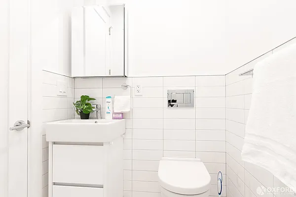 Rented by Oxford Property Group | media 17