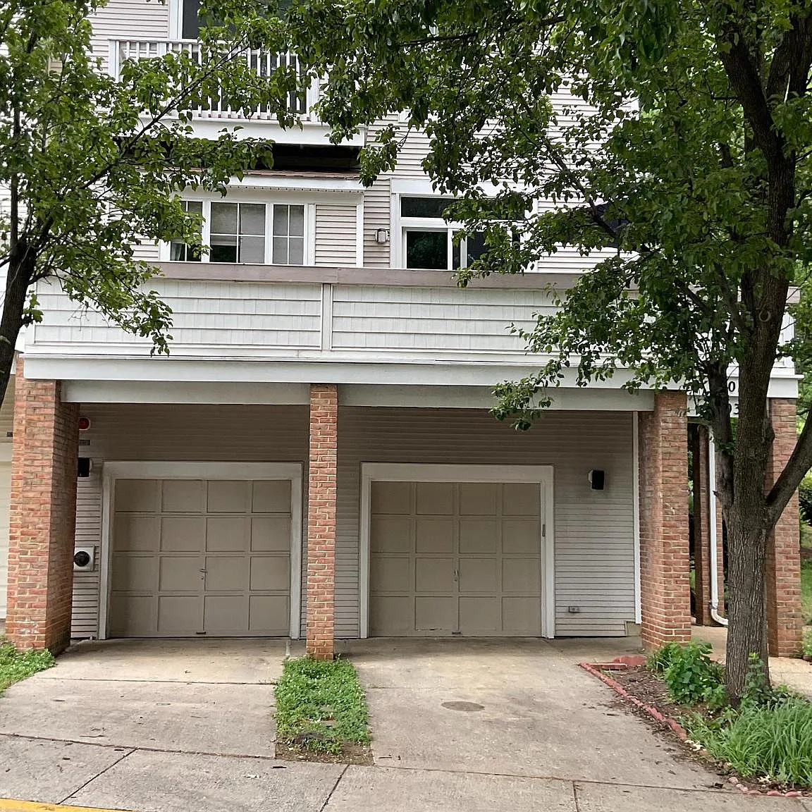 3 bed, 2.5 bath, 1540 sqft, $2,500 — Photo 2