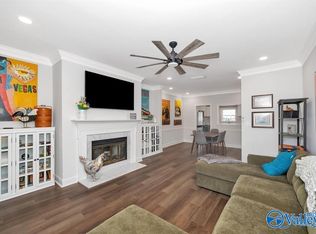 4770 Whitesburg Dr SE #302, Huntsville, AL 35801