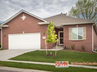 7917 Weeping Willow Ln, Lincoln, NE 68506