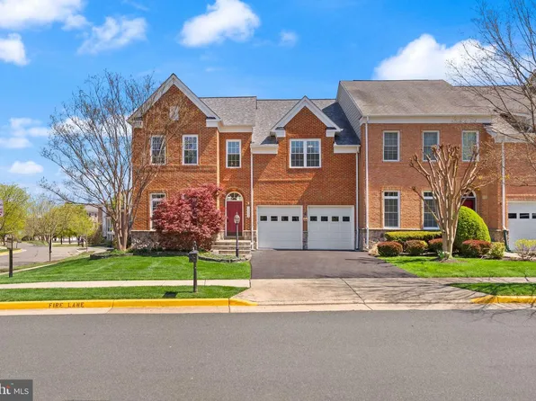 19066 Crimson Clover Ter, Leesburg, VA 20176