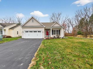 18 Lakepointe Way, Saratoga Springs, NY 12866